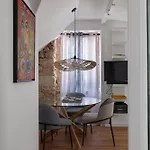 Historical Gem In Bairro Alto Apartament Lizbona