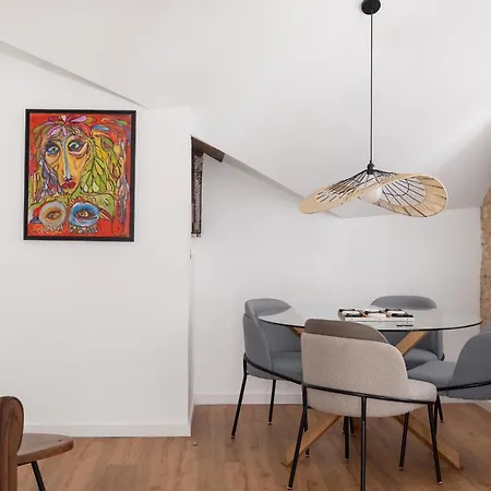 Historical Gem In Bairro Alto Apartament Lizbona